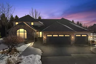 375 Regatta Dr, Port Washington, WI 53074 - Photo 1