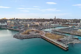 375 Regatta Dr, Port Washington, WI 53074 - Photo 25