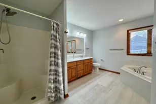 375 Regatta Dr, Port Washington, WI 53074 - Photo 11