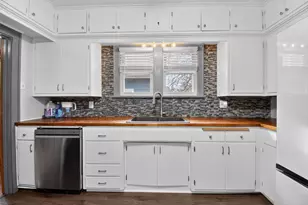 1008 Monroe Ave, Racine, WI 53405 - Photo 7