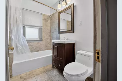 1008  Monroe Ave, Racine, WI 53405 - Photo 11