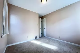 3207 S Austin St, Milwaukee, WI 53207 - Photo 21