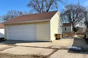 3207 S Austin St, Milwaukee, WI 53207 - Photo 27