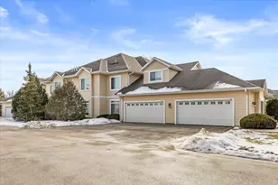 W398N5975 Autumn Woods Dr, Oconomowoc, WI 53066 - Photo 33