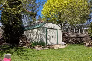 421 Jackson St, Sheboygan Falls, WI 53085 - Photo 27