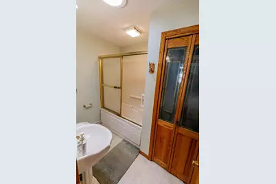 421  Jackson St, Sheboygan Falls, WI 53085 - Photo 11