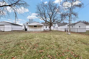 2058 S 87th St, West Allis, WI 53227 - Photo 19