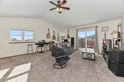 910  Century Way, Racine, WI 53406 - Photo 11