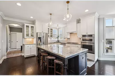 N49W18765  Emerald Hills Dr, Menomonee Falls, WI 53051 - Photo 5