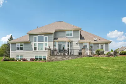 N49W18765  Emerald Hills Dr, Menomonee Falls, WI 53051 - Photo 3