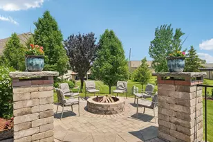 N49W18765 Emerald Hills Dr, Menomonee Falls, WI 53051 - Photo 71