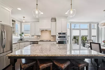 N49W18765  Emerald Hills Dr, Menomonee Falls, WI 53051 - Photo 7