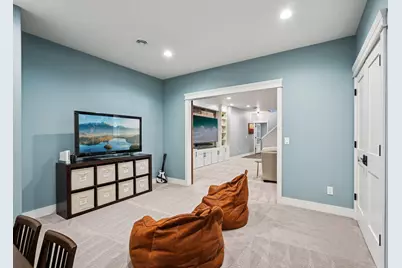 N49W18765  Emerald Hills Dr, Menomonee Falls, WI 53051 - Photo 63