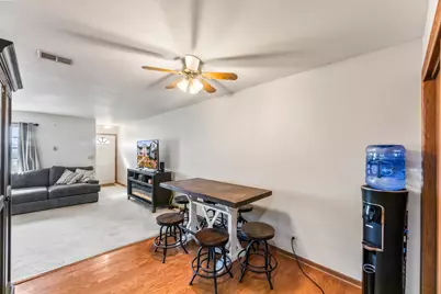 1055  Quinlan Dr #C, Pewaukee, WI 53072 - Photo 9