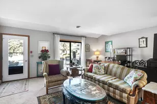 940 Prairie Dr, Racine, WI 53406 - Photo 5