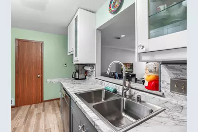 940  Prairie Dr #27, Racine, WI 53406 - Photo 11