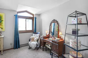 940 Prairie Dr, Racine, WI 53406 - Photo 19