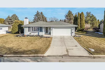 116  Chippewa Dr, Sheboygan Falls, WI 53085 - Photo 1