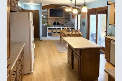 3262  Calais Ct, Allouez, WI 54301 - Photo 5