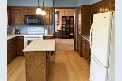 3262  Calais Ct, Allouez, WI 54301 - Photo 7