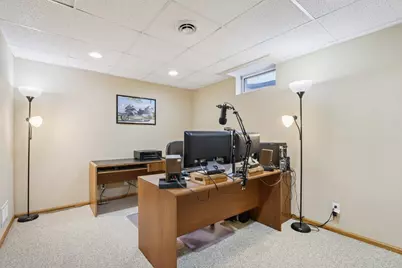 1905  Hunter Ct, Waukesha, WI 53189 - Photo 31