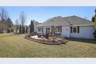 1905  Hunter Ct, Waukesha, WI 53189 - Photo 37