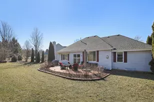 1905 Hunter Ct, Waukesha, WI 53189 - Photo 37