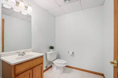 1905  Hunter Ct, Waukesha, WI 53189 - Photo 27