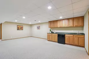 1905 Hunter Ct, Waukesha, WI 53189 - Photo 25