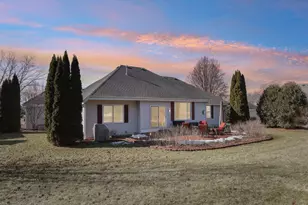 1905 Hunter Ct, Waukesha, WI 53189 - Photo 33