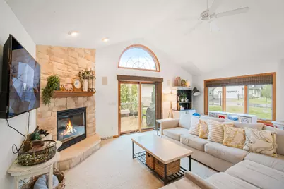 N161W18890  Jared Dr #251, Jackson, WI 53037 - Photo 3