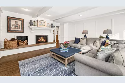 10022 N Miller Ct, Mequon, WI 53092 - Photo 5