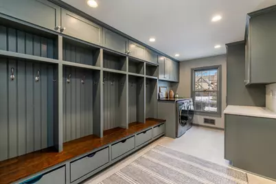 10022 N Miller Ct, Mequon, WI 53092 - Photo 17