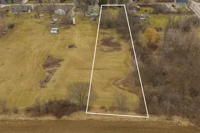 3977 E Elm Rd, Oak Creek, WI 53154 - Photo 3