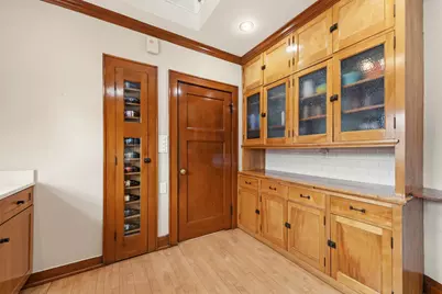 4901 N Hollywood Ave, Whitefish Bay, WI 53217 - Photo 9