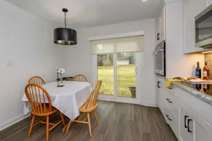 225 W Alta Loma Cir, Thiensville, WI 53092 - Photo 9