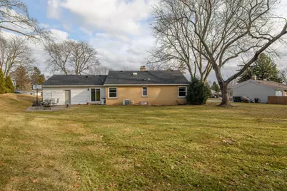 225 W Alta Loma Cir, Thiensville, WI 53092 - Photo 23