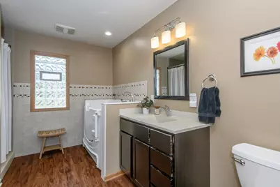 225 W Alta Loma Cir, Thiensville, WI 53092 - Photo 19