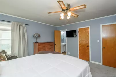 225 W Alta Loma Cir, Thiensville, WI 53092 - Photo 13