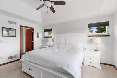 3850  Strawberry Glen Dr, Jackson, WI 53012 - Photo 21