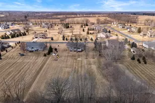 3850 Strawberry Glen Dr, Jackson, WI 53012 - Photo 39