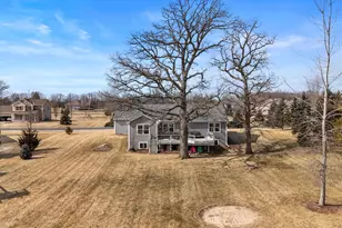 3850 Strawberry Glen Dr, Jackson, WI 53012 - Photo 37