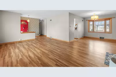 3009 S 74th St, West Allis, WI 53219 - Photo 13