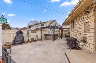 3009 S 74th St, West Allis, WI 53219 - Photo 37