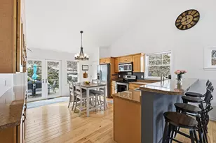 W299N2857 Maple Ave, Delafield, WI 53072 - Photo 7