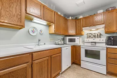 359  Minz Park Cir #4, West Bend, WI 53095 - Photo 13