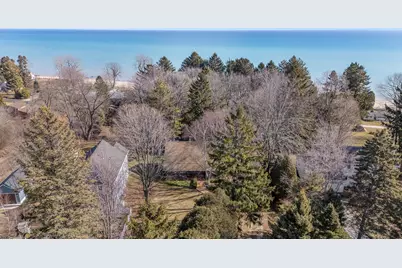 4992  Lake Bluff Rd, Belgium, WI 53074 - Photo 35