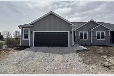 121  Resort Dr, Johnson Creek, WI 53038 - Photo 1