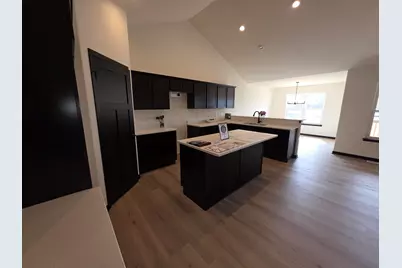 123  Resort Dr, Johnson Creek, WI 53038 - Photo 11