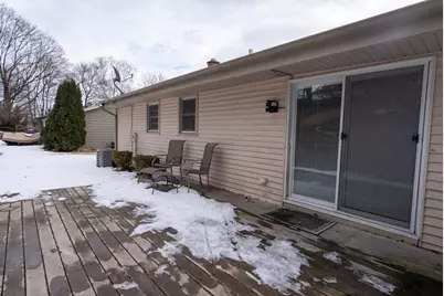 1926  Madison St, Waukesha, WI 53188 - Photo 37